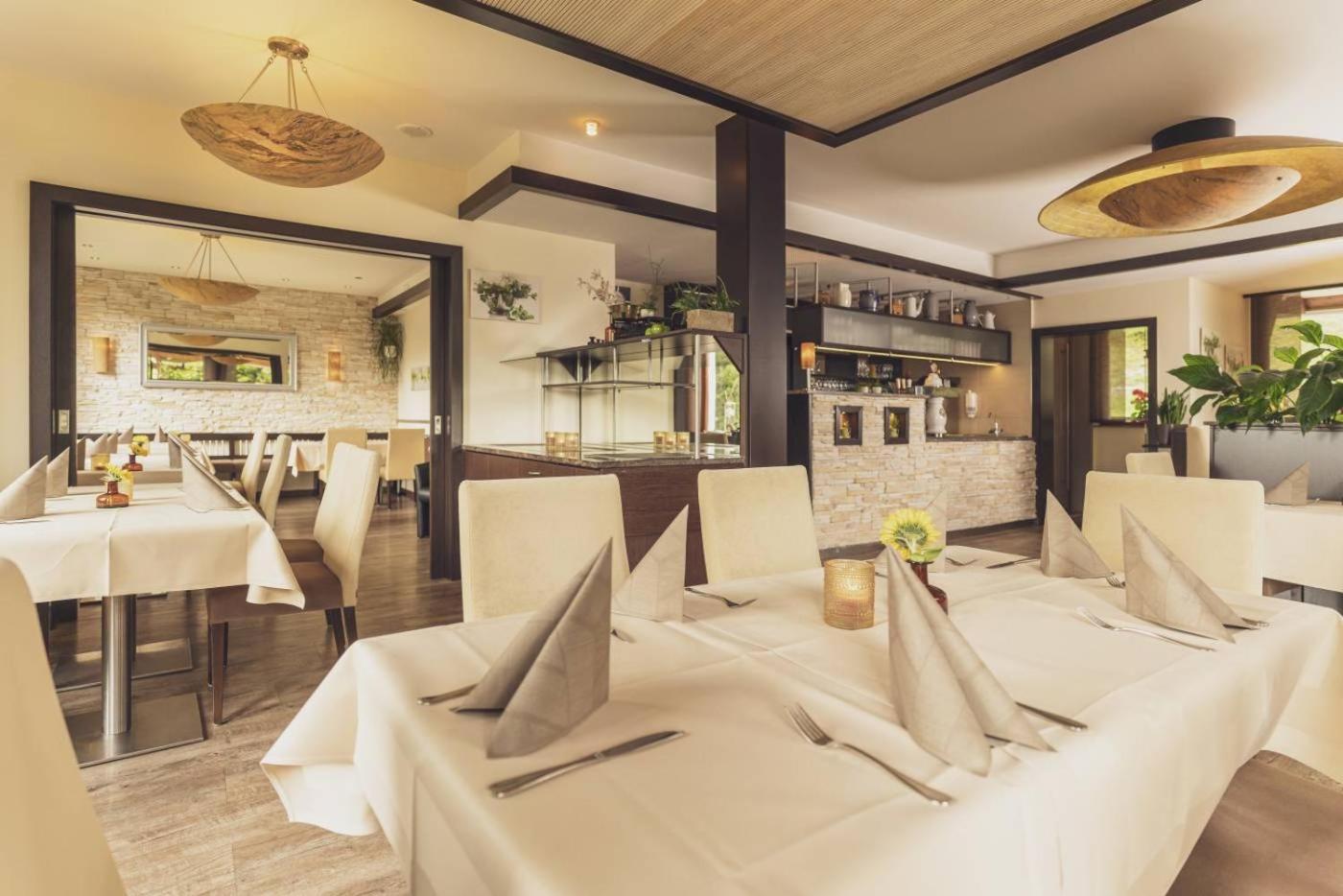 Dornstetten Hotel - Restaurant Sonneneck מראה חיצוני תמונה